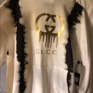 Gucci drip sweater